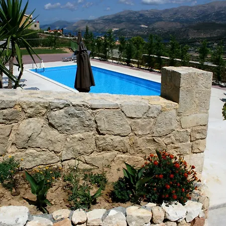 Lagoon View - Adults Only Apartment *