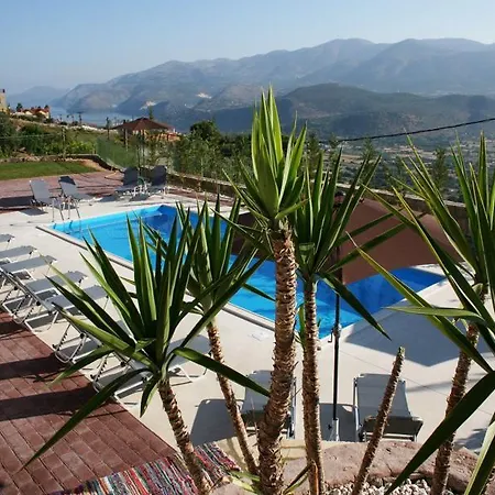 Lagoon View - Adults Only Apartment