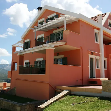 Lagoon View - Adults Only Apartment *