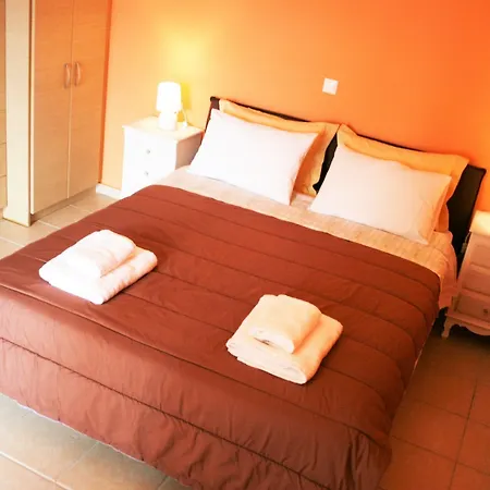 Lagoon View - Adults Only Apartment *