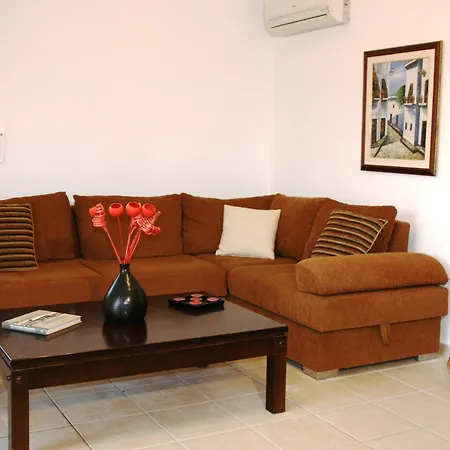 Lagoon View - Adults Only Apartment Khelmata